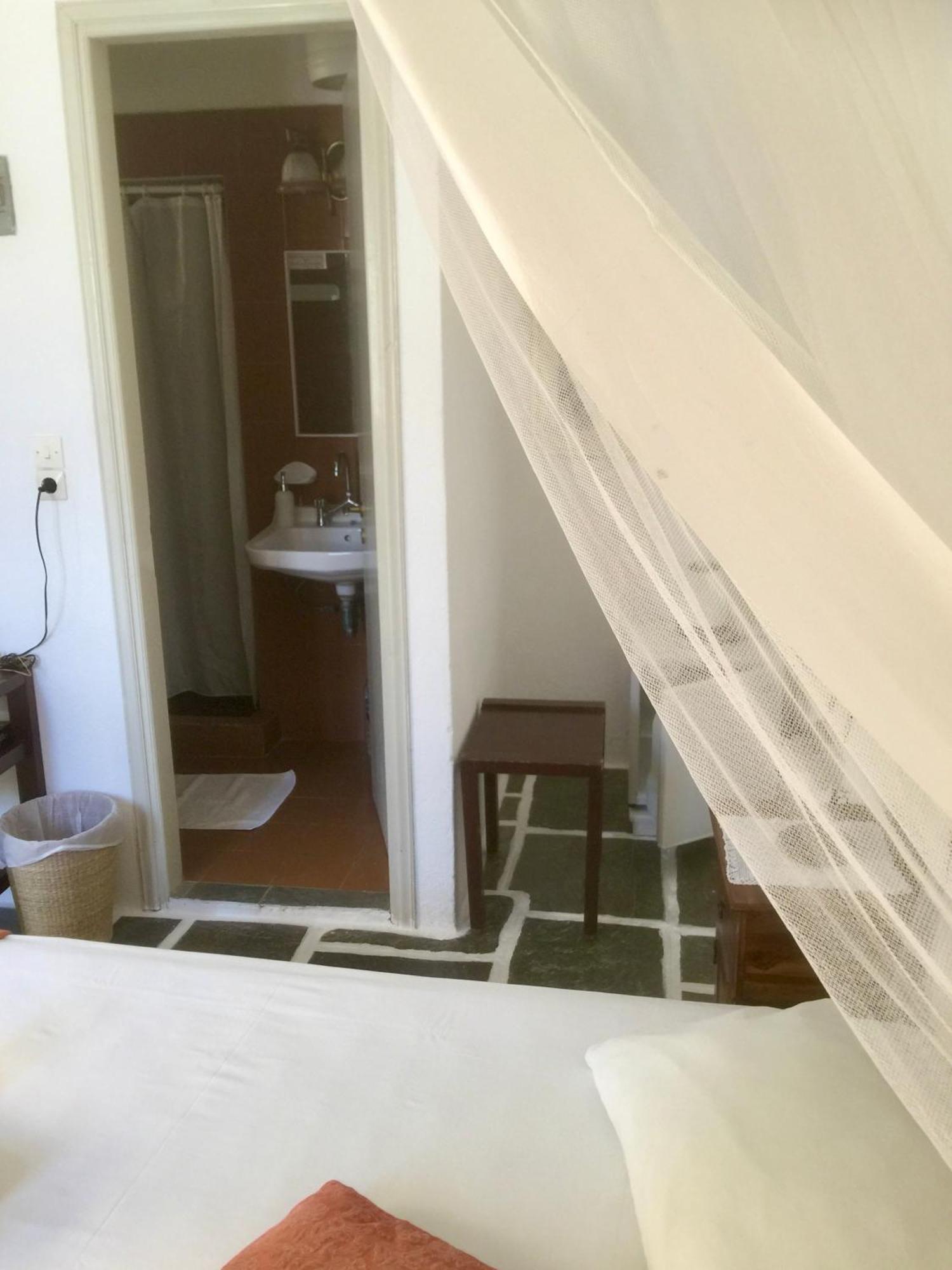 Fanivevisgarden Hotel Folegandros Town ภายนอก รูปภาพ